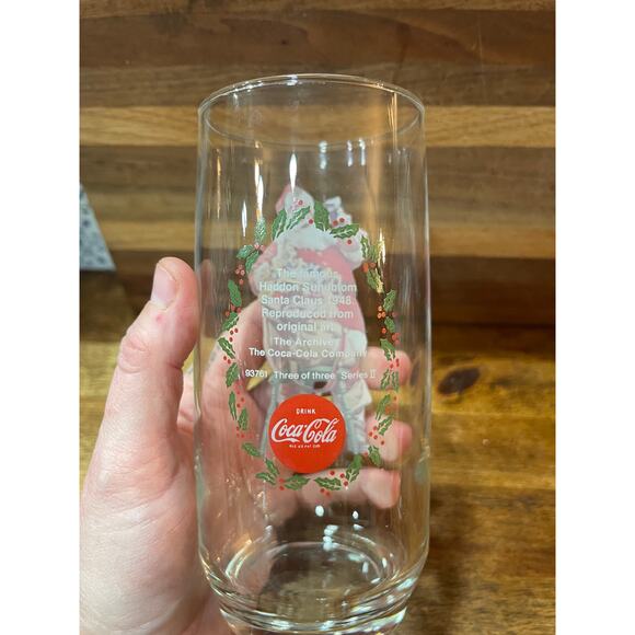 Set of 4 Vintage Santa Coca-Cola Glasses - Picture 7 of 16